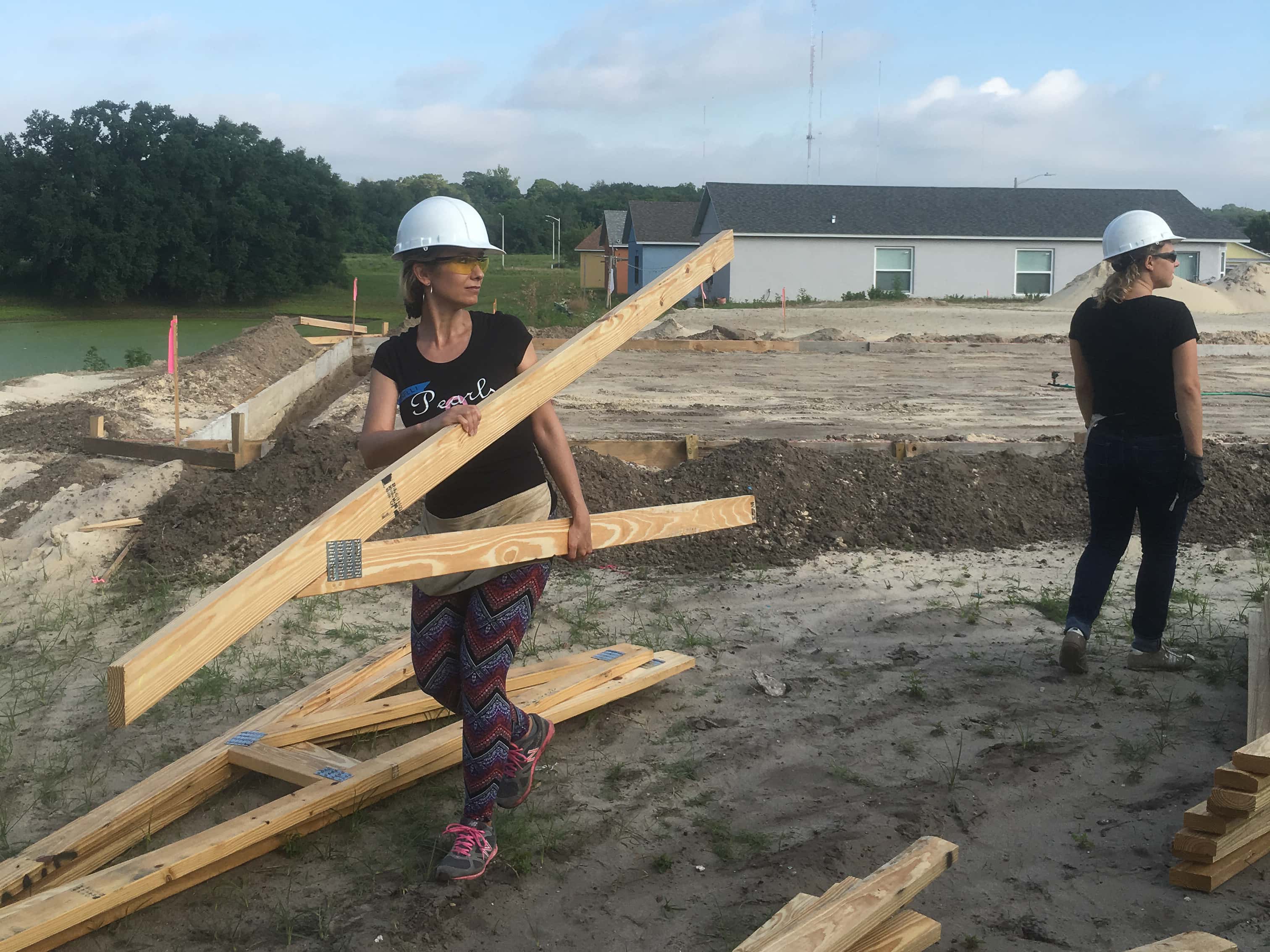 Women Build Volunteer Kelli Builds Community Six Years Running 